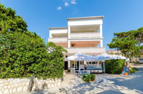 Apartments Ruza-Rajska beach